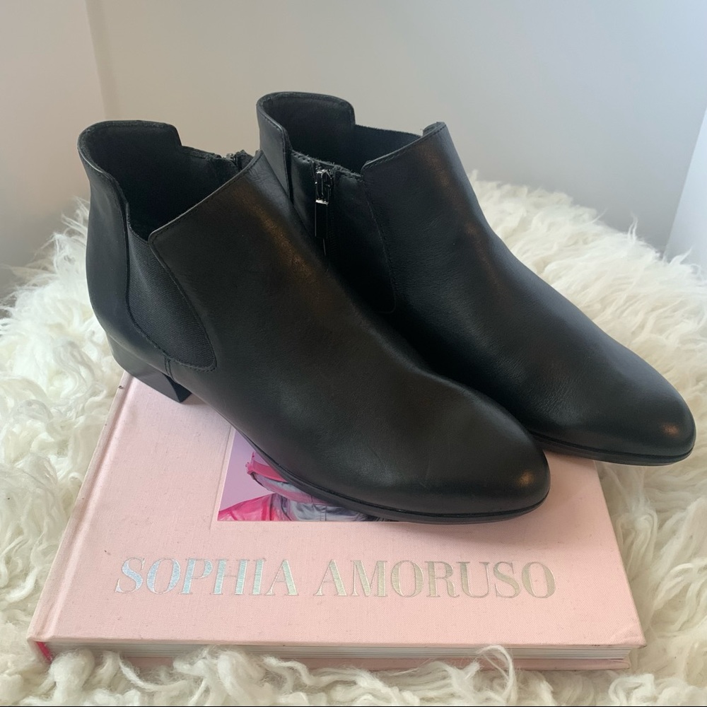 Munro Averee Ankle Bootie Zip Up Size 9.5 - Picture 2 of 10